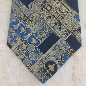 EXECUTIVE CLUB COLLECTION ALL SILK NECKTIE